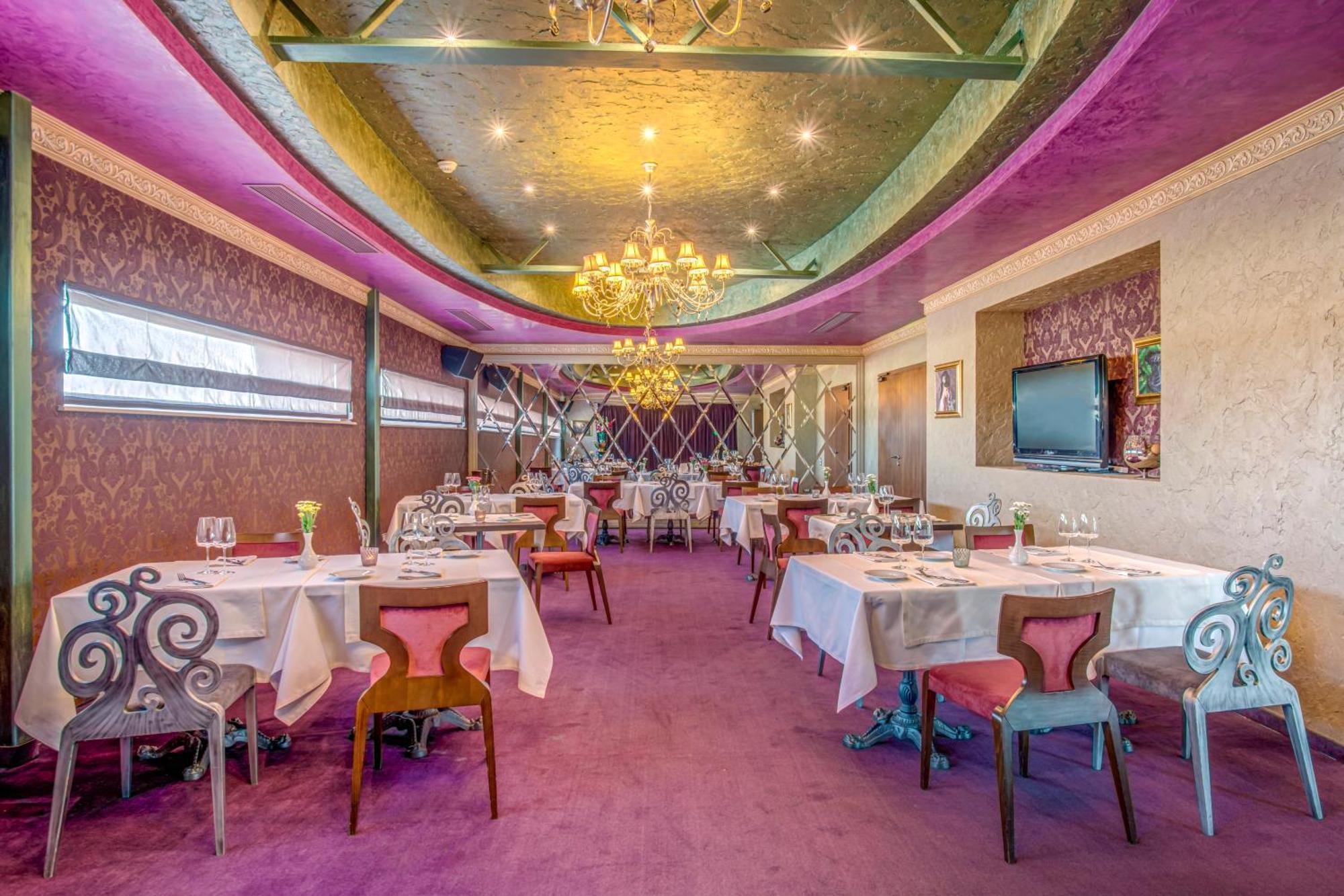 Simfonia Boutique 4* Râmnicu Vâlcea